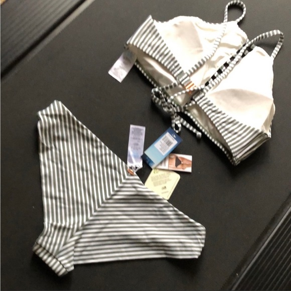 O’NEILL Blue (L) Soara Maoi Bikini set - Picture 3 of 11